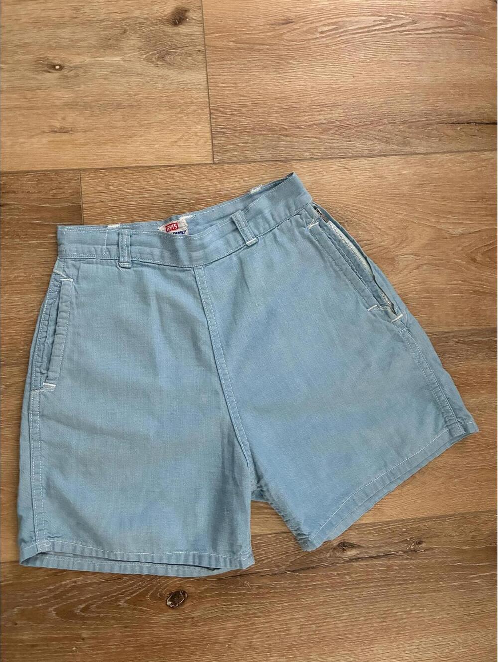 1950s Levi's Denim Shorts | High Waist, Pearl Snap, 25" Waist - Picture 4 of 16